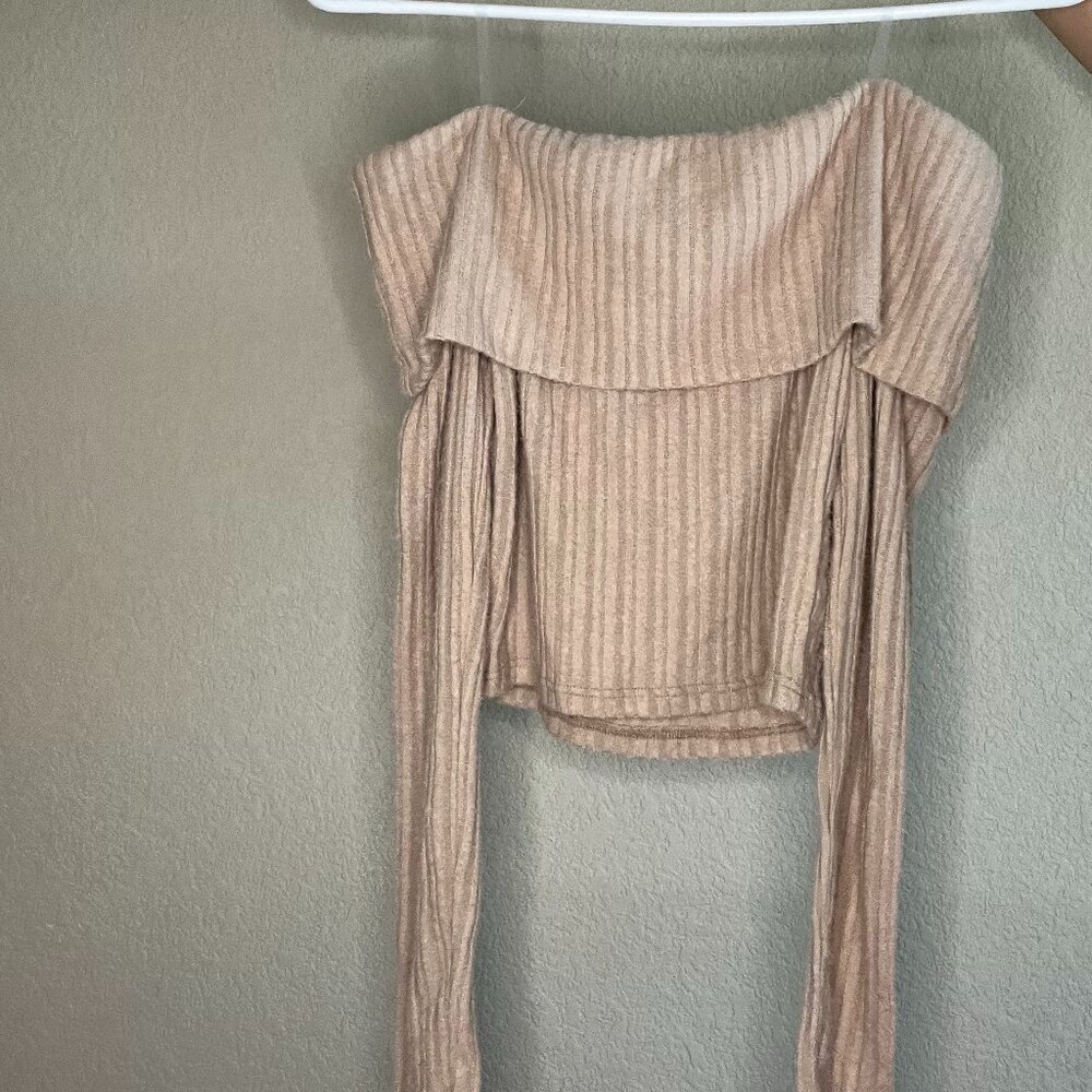 Ijoah Tan off the shoulder top